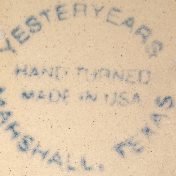 Yesteryears spoon holder is a vintage Pottery Crock, Made in Marshall Texas - Picture 7 of 7